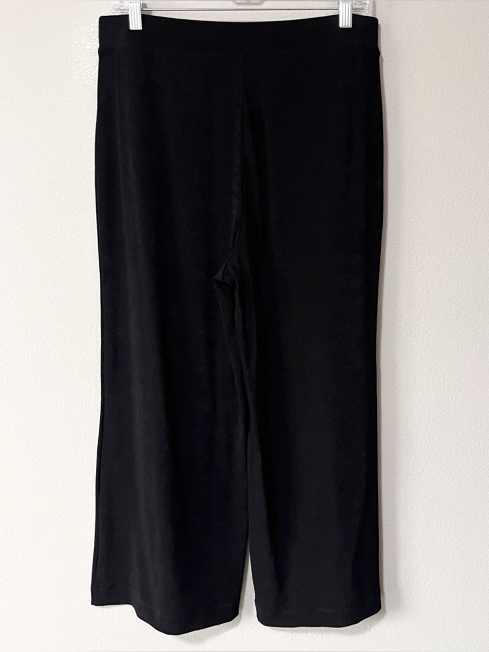 Chico's Travelers No Tummy Cropped Pull-On Pants Black Size 1 = Medium Highrise - Picture 7 of 9